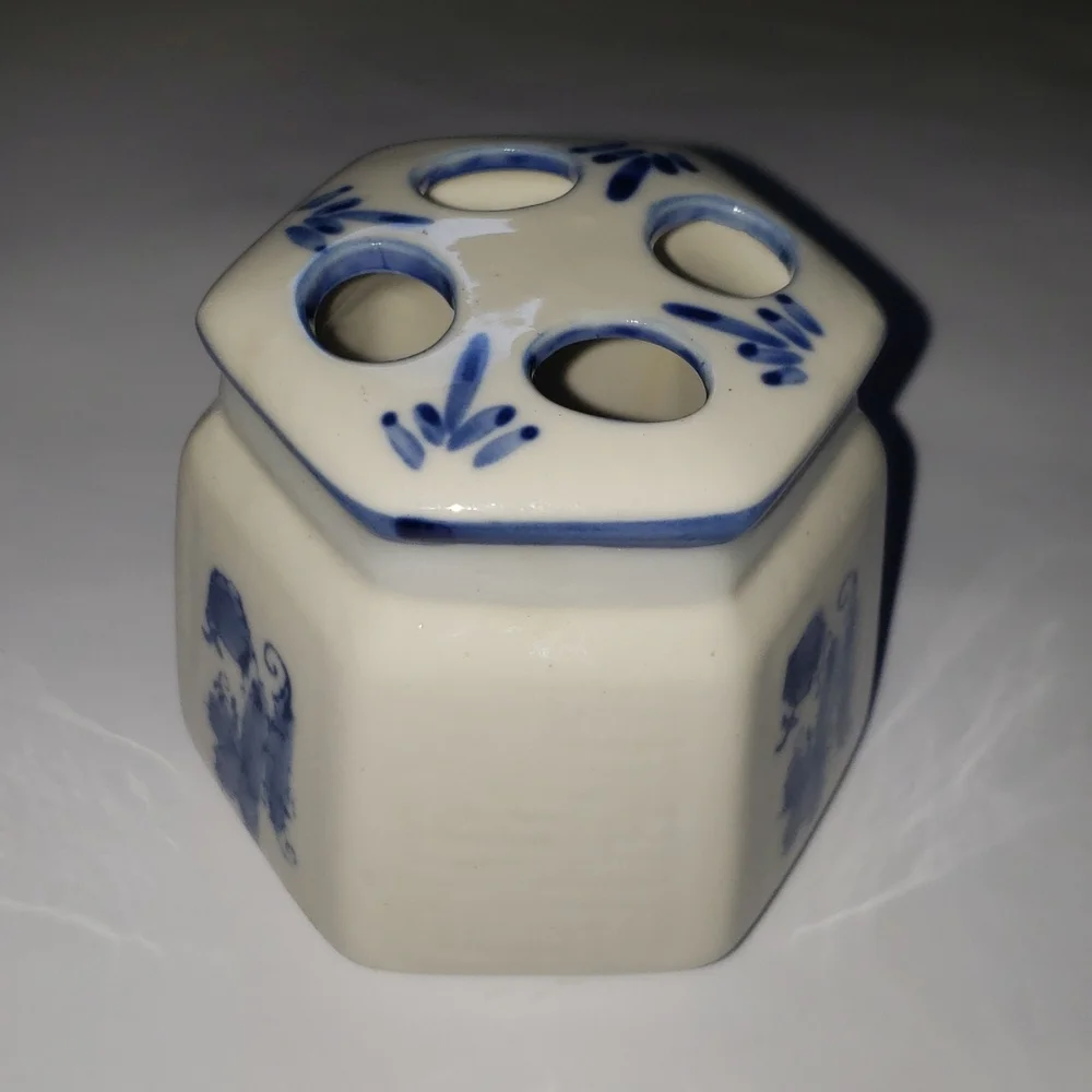 Porcelain Toothbrush Holder Blue White